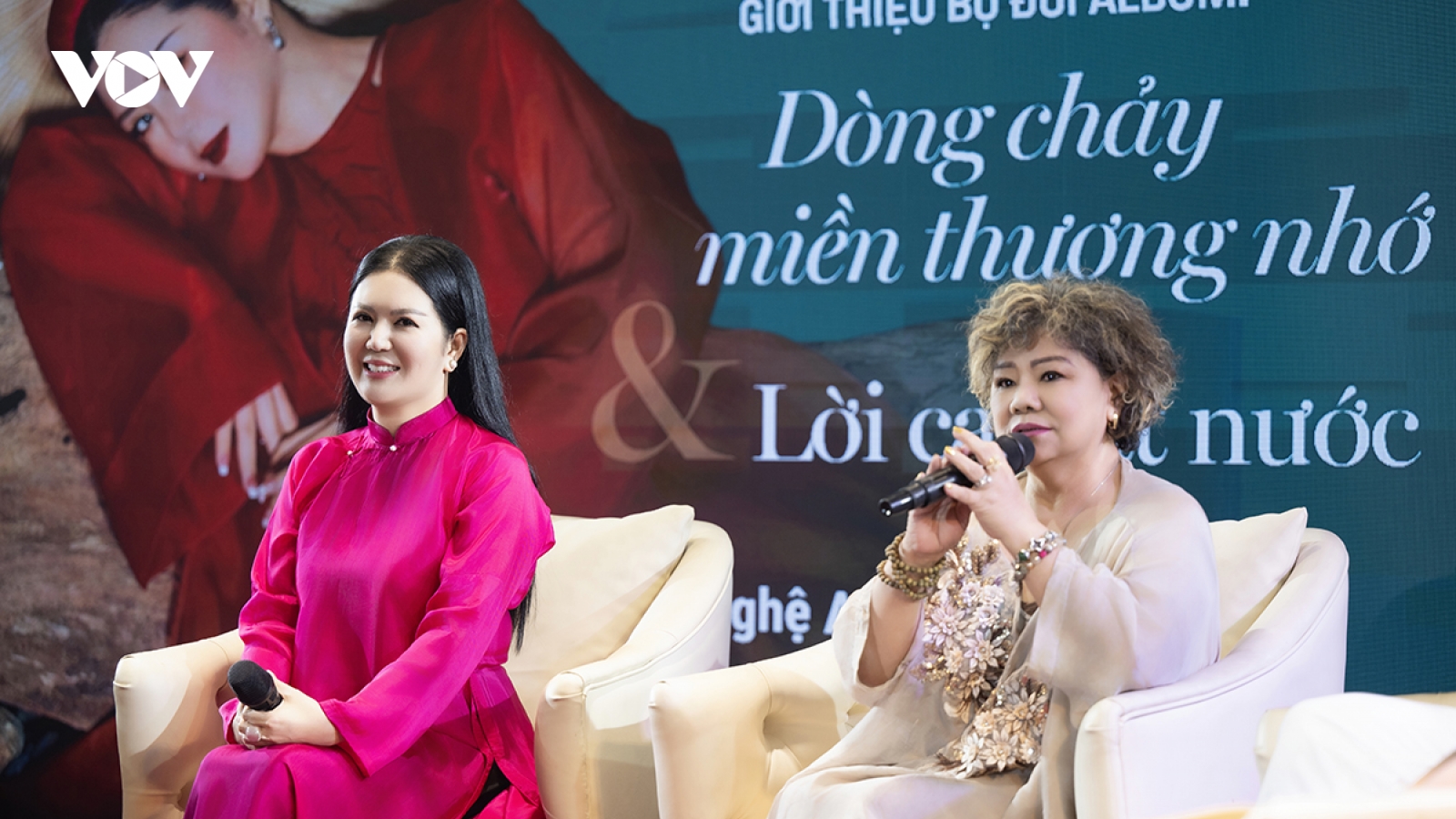 NSND Thanh Hoa nói gì khi học trò Đinh Hiền Anh hát bài tủ "Tàu anh qua núi"?