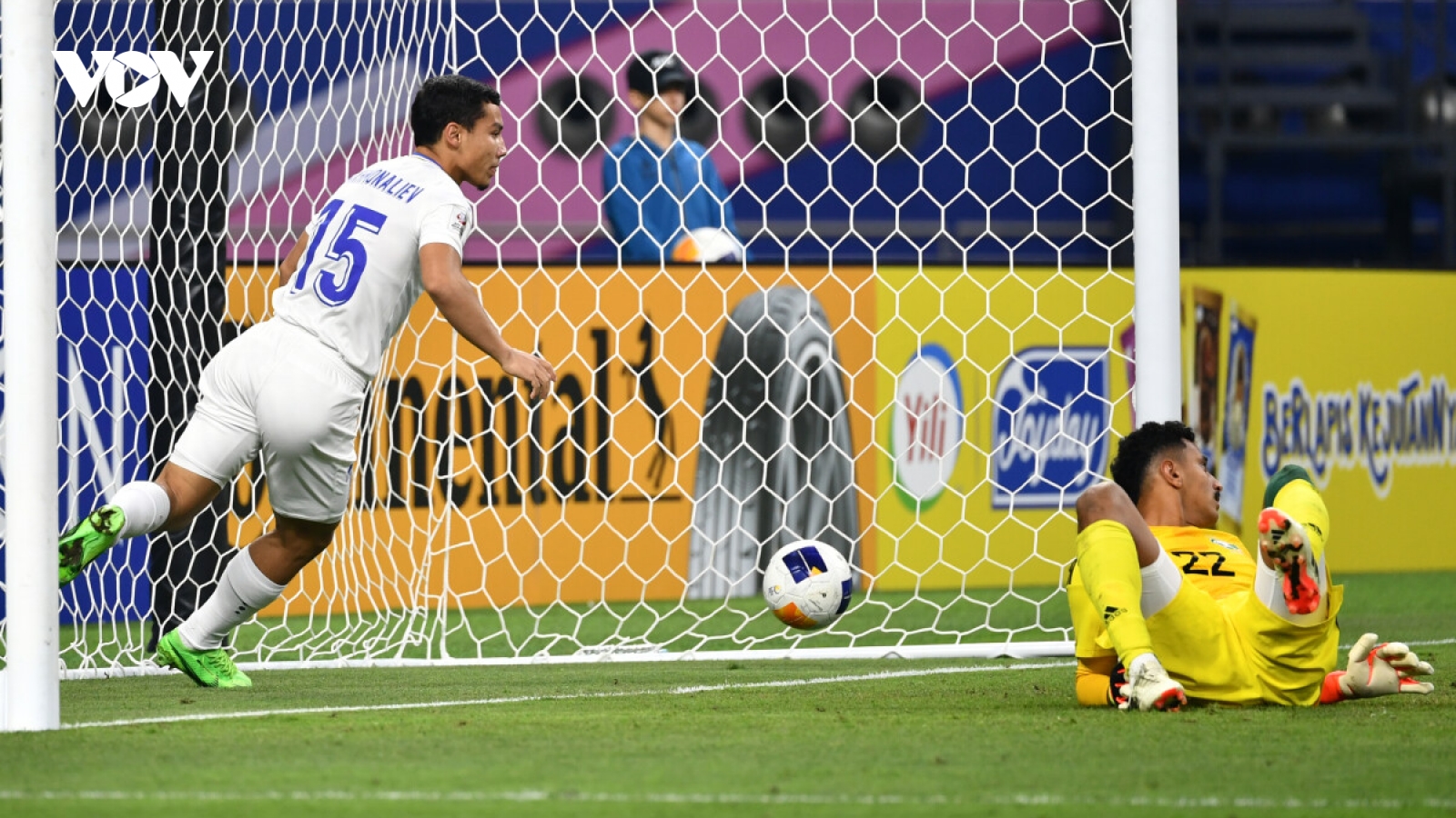 U23 Saudi Arabia trở thành cựu vương, U23 Uzbekistan gặp U23 Indonesia ở bán kết