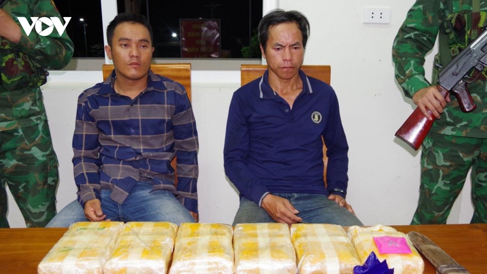 Nhận vận chuyển 36.000 viên ma túy để lấy 6.000 USD tiền công