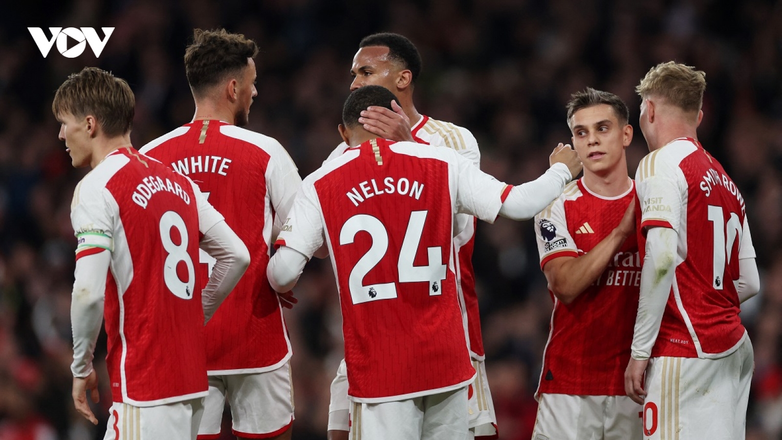 Bảng xếp hạng Ngoại hạng Anh mới nhất: Arsenal dẫn đầu, Man City đuổi gắt gao