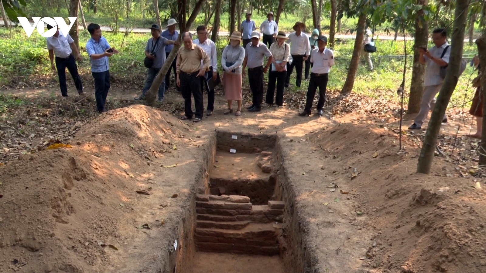 Phát hiện con đường cổ nghìn năm tuổi tại Khu đền tháp Mỹ Sơn