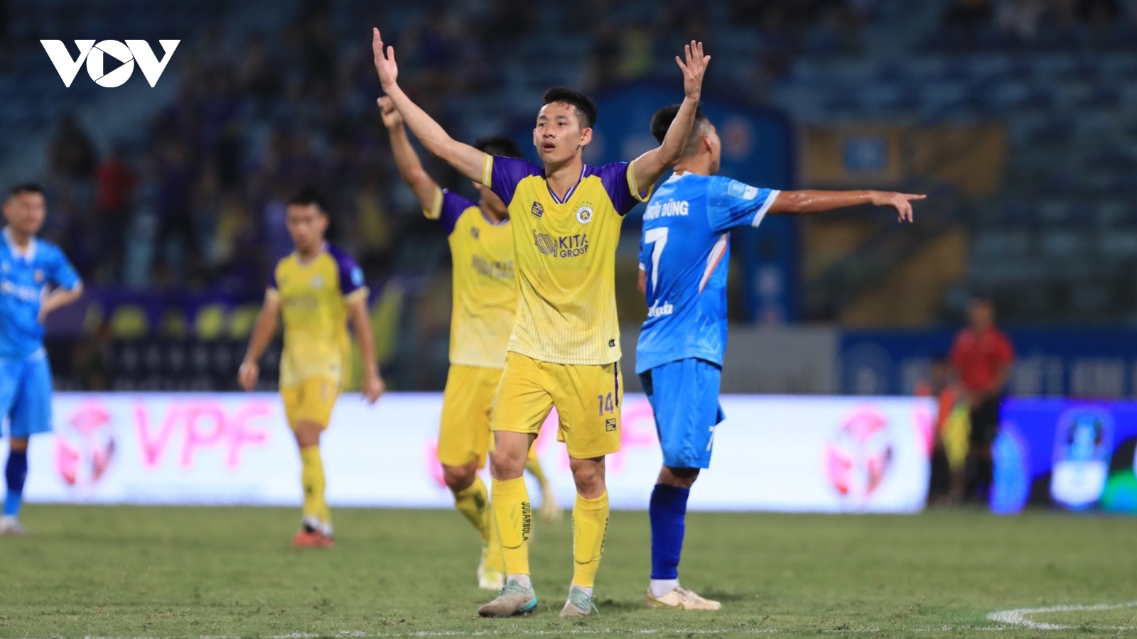 Trực tiếp Hà Nội FC 2-1 Đà Nẵng: Đội khách rút ngắn tỷ số