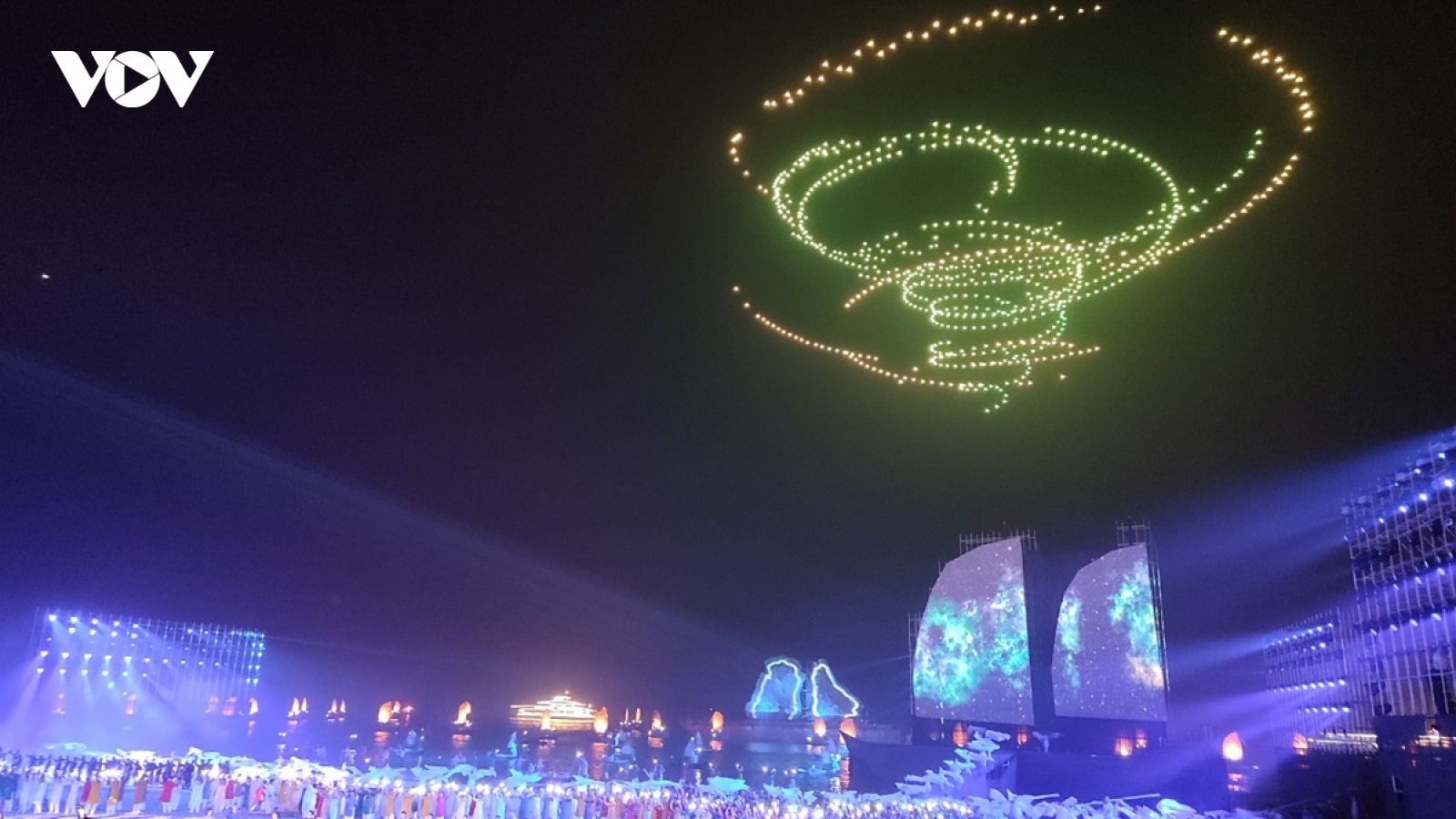 Carnaval Hạ Long 2024: Bừng sáng cùng kỳ quan