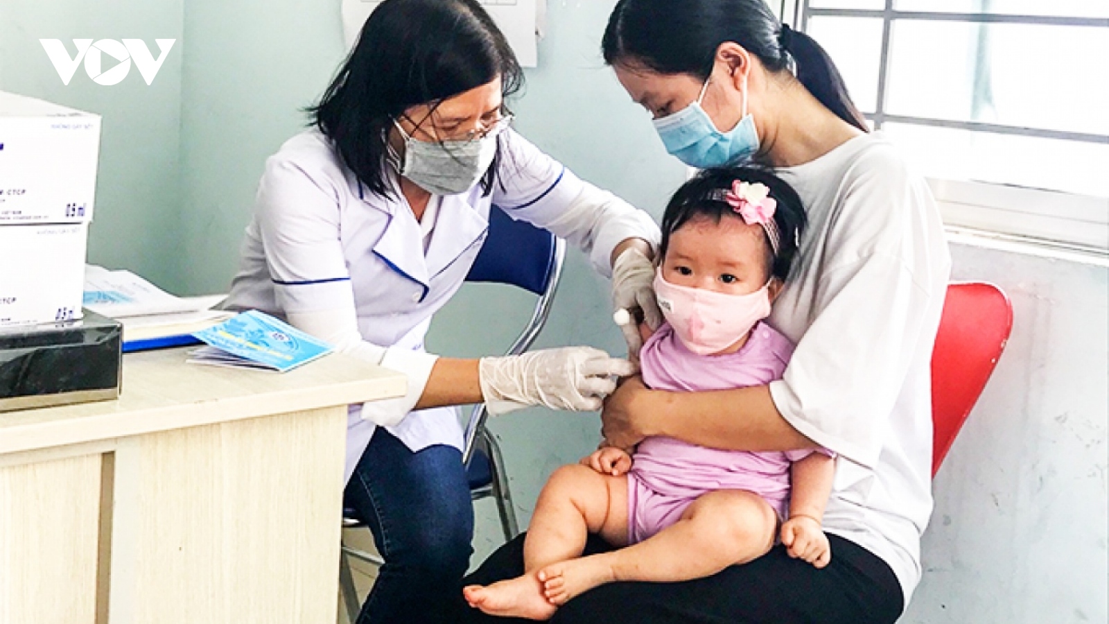 Vietnam purchases 5-in-1 vaccine to address vaccine shortages