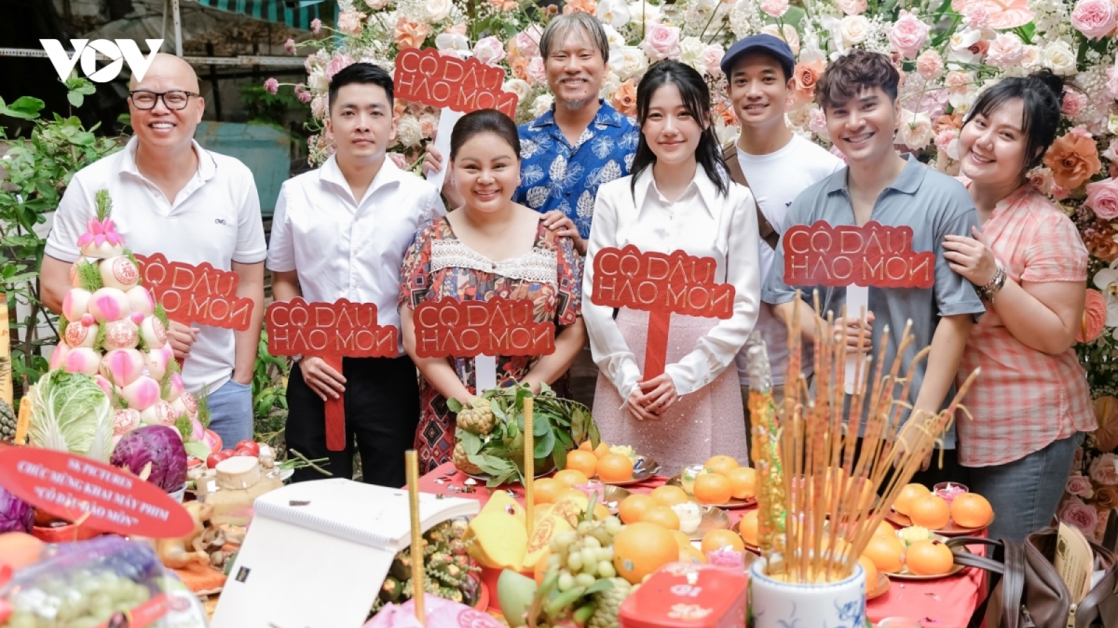 Lê Giang cùng "con gái" Uyển Ân tham gia phim mới của Vũ Ngọc Đãng