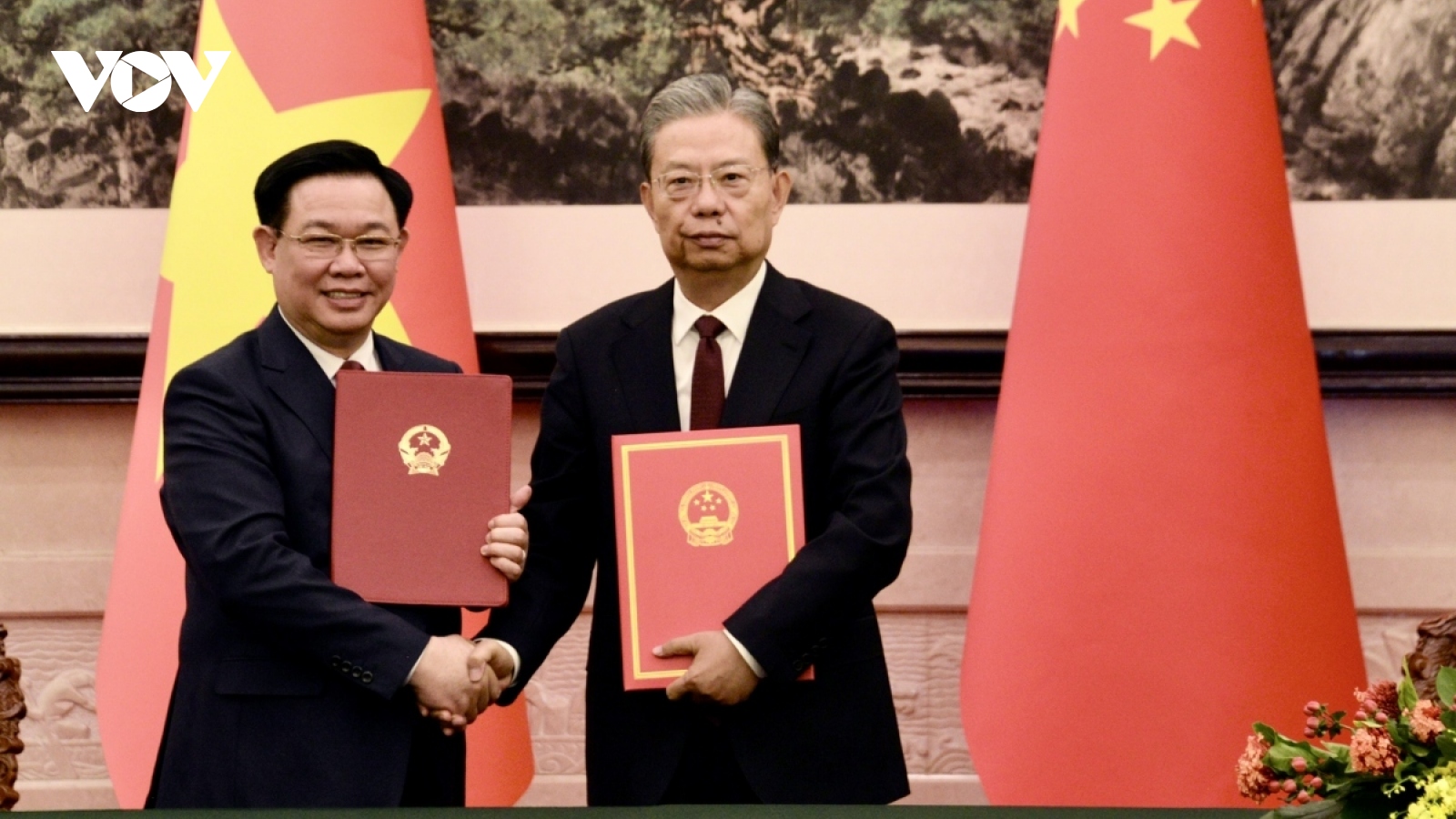 Tăng cường tin cậy chính trị giữa hai Đảng, hai nước Việt Nam - Trung Quốc