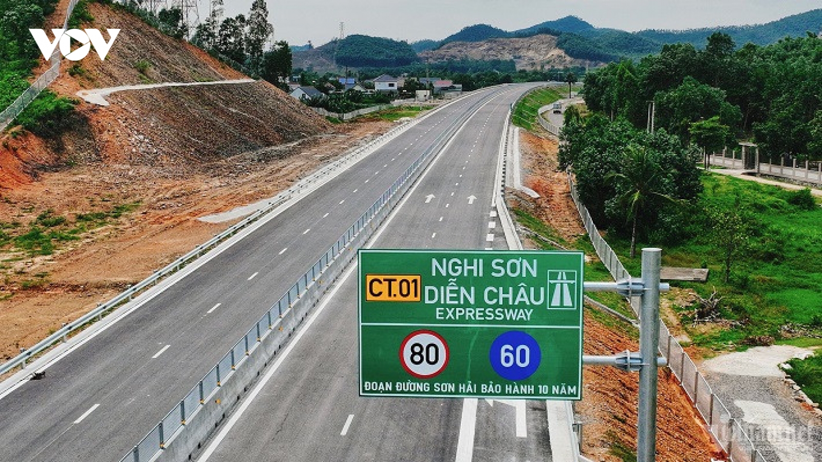 Bộ GTVT đã bố trí đầy đủ trạm dừng nghỉ tạm dọc cao tốc Bắc-Nam