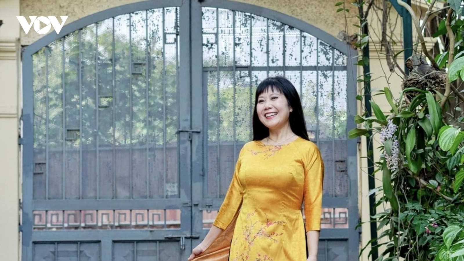 Cận cảnh căn nhà 3 tầng của NSƯT Hương Tươi