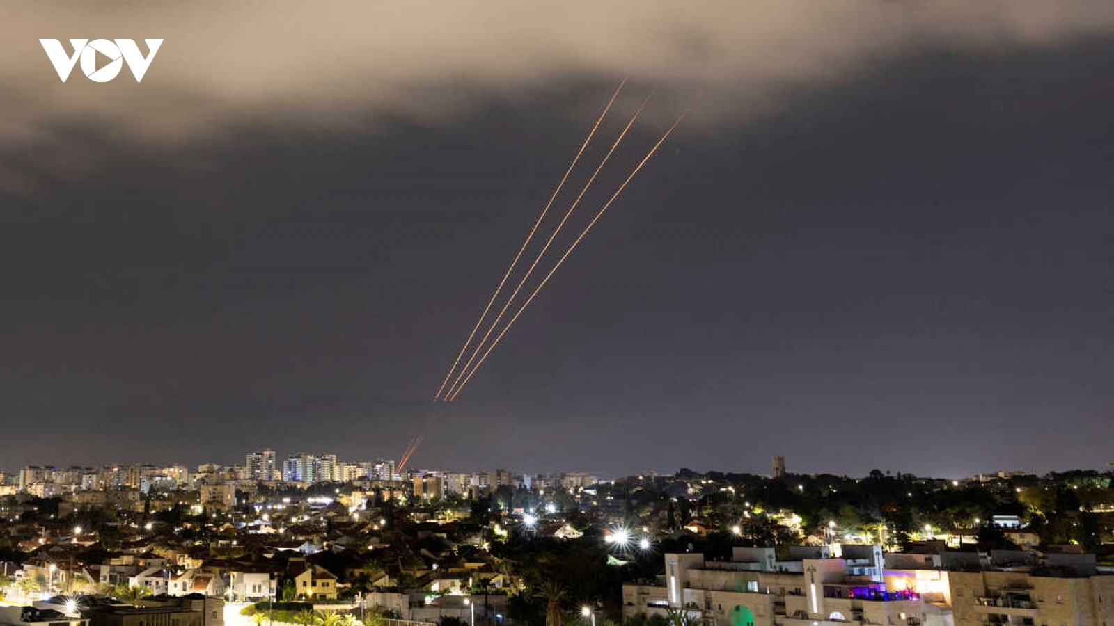Iran tăng cường phòng bị đối phó đòn trả đũa của Israel