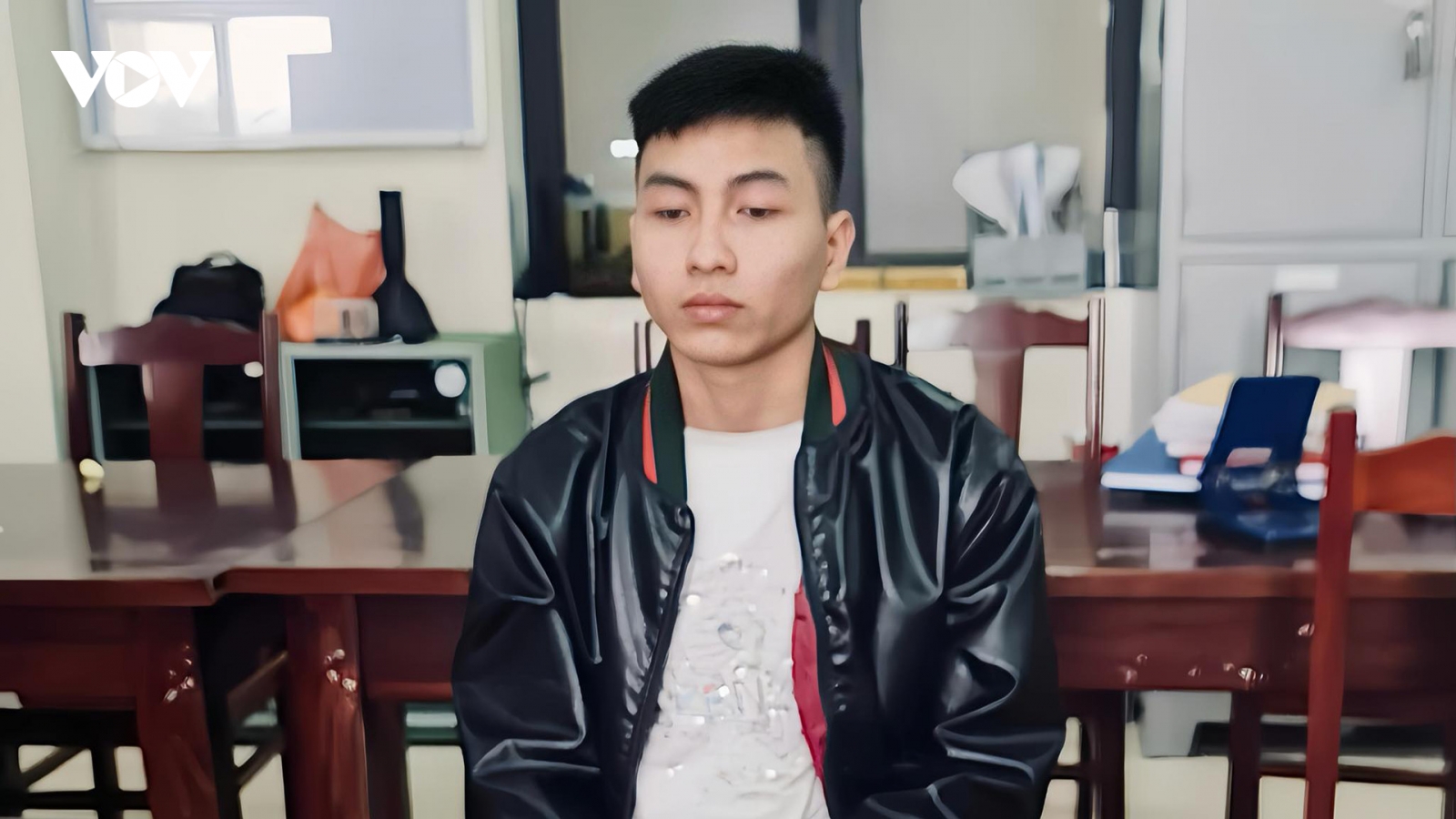 Khởi tố kẻ phát tán clip nhạy cảm của người yêu cũ