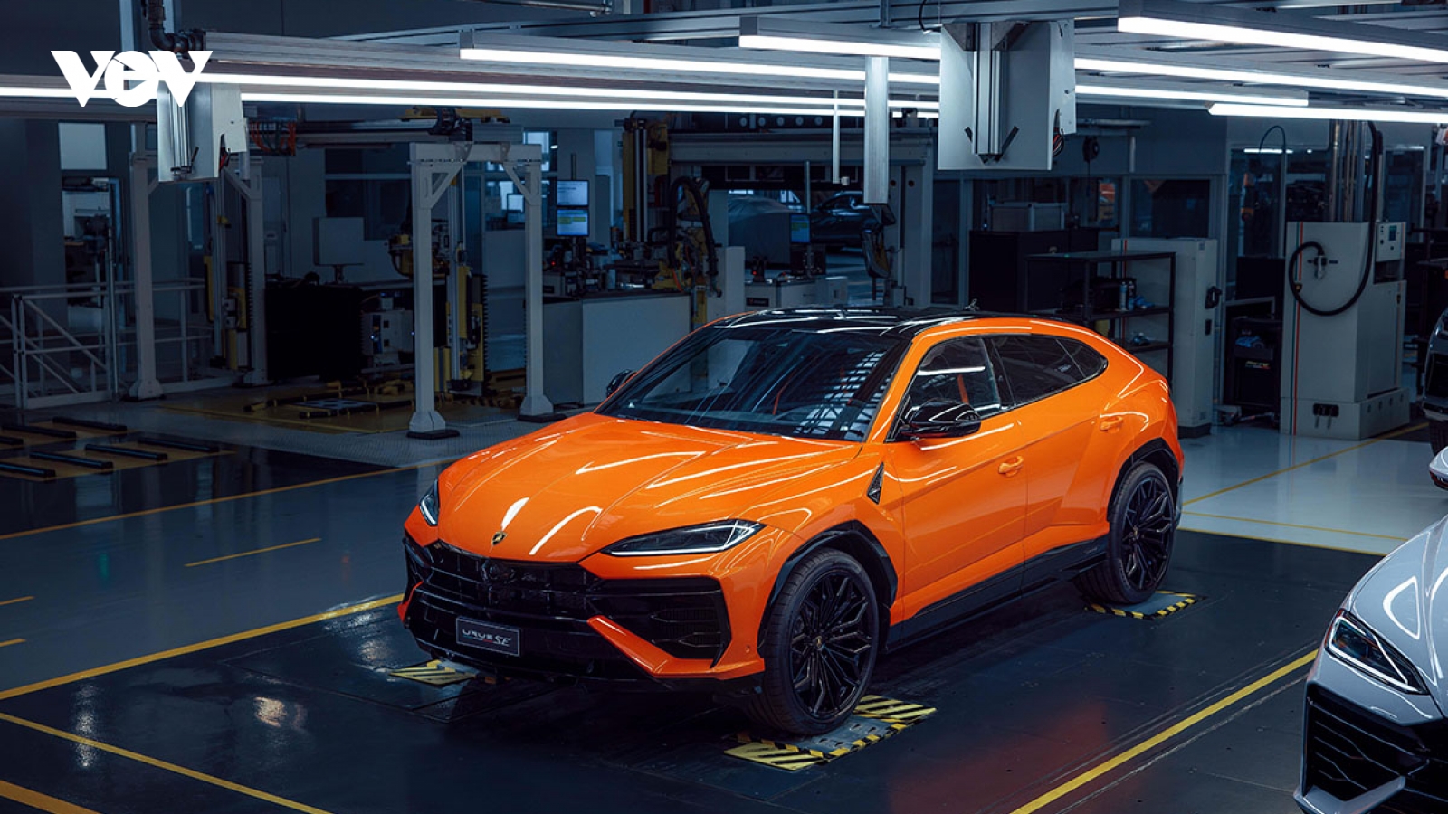 Lamborghini Urus SE ra mắt siêu SUV PHEV 800 mã lực mạnh nhất lịch sử của hãng