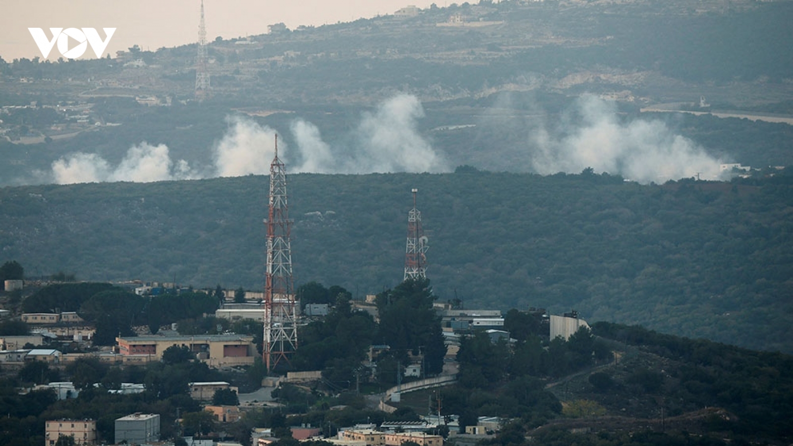 Israel không kích vào miền Đông Lebanon