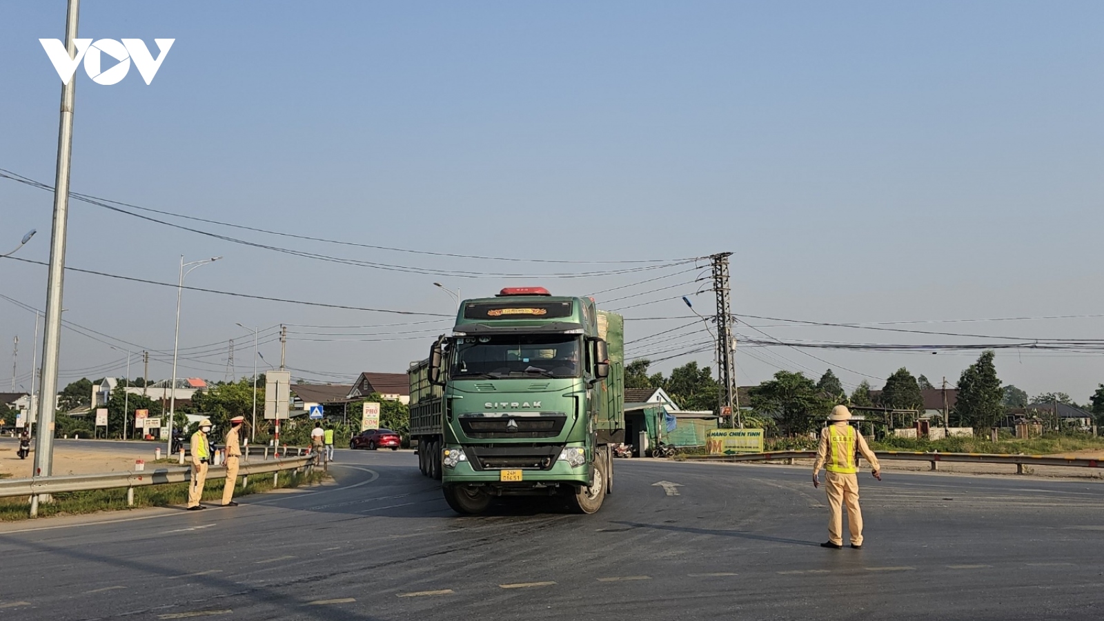 Lo ngại tai nạn giao thông trên Quốc lộ 1A khi cấm xe vào cao tốc Cam Lộ-La Sơn