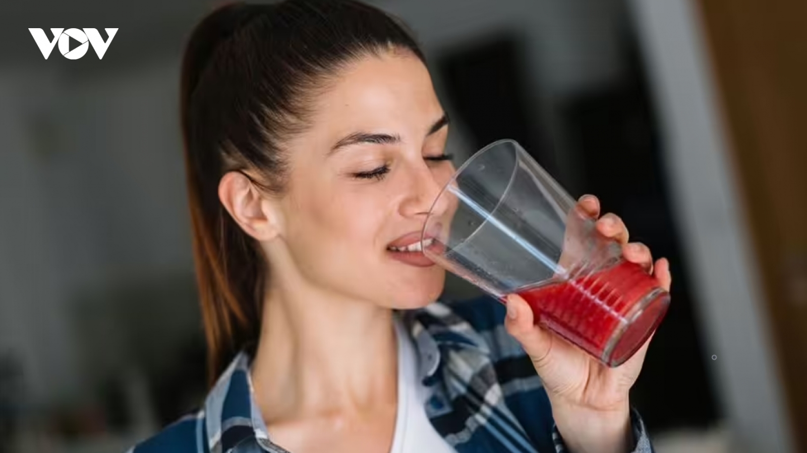 Uống 2 cốc nước ép này mỗi ngày có thể giảm nguy cơ đột quỵ và đau tim?