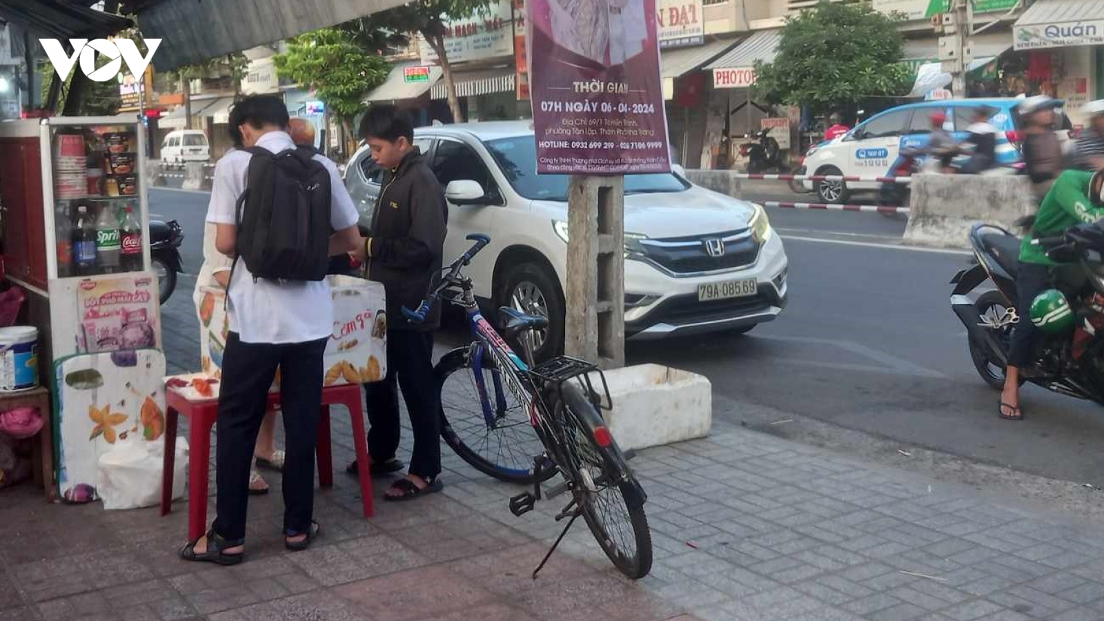 Khánh Hòa rà soát các điểm bán thức ăn đường phố sau các vụ ngộ độc thực phẩm