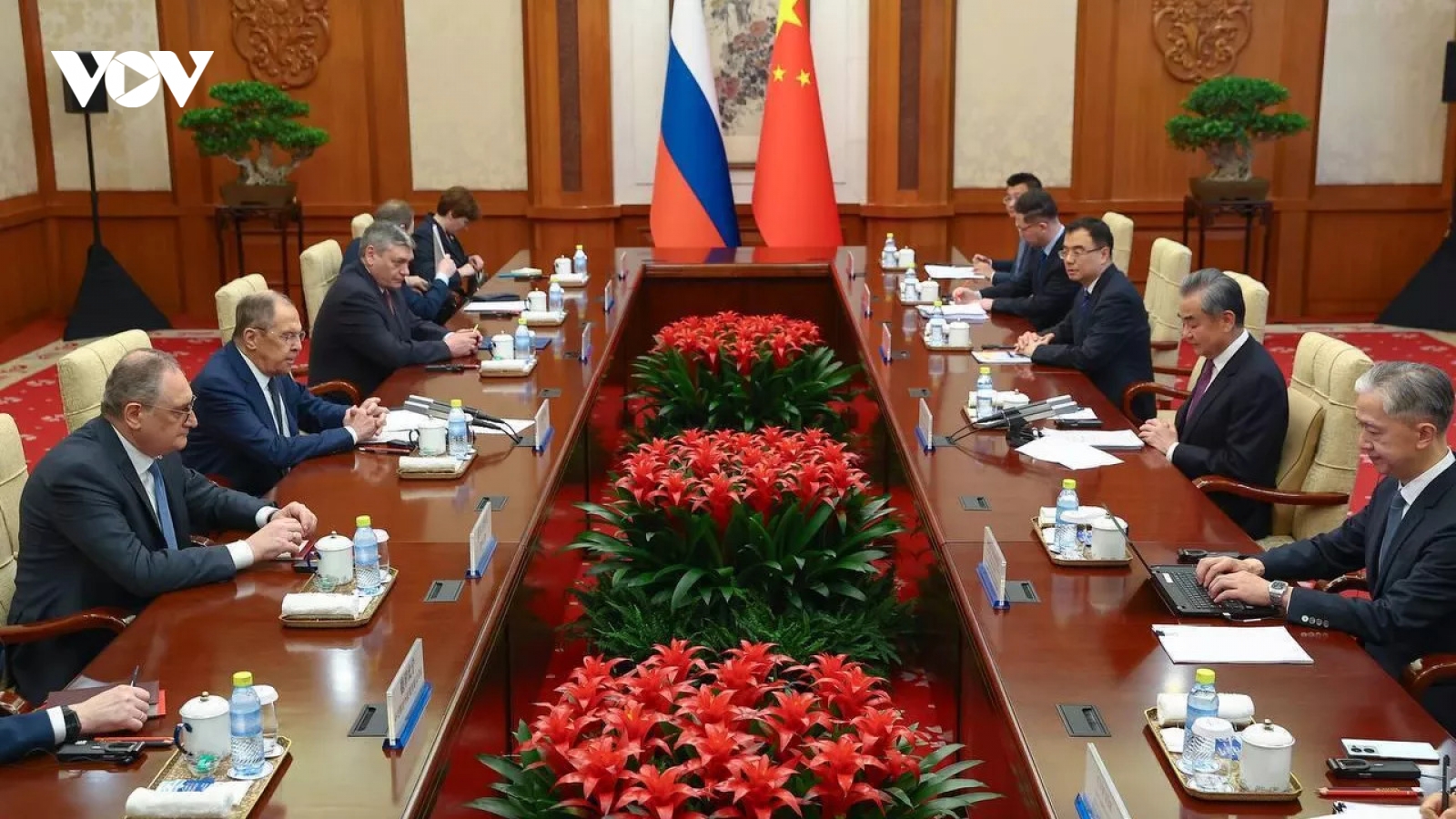 Ngoại trưởng Nga Lavrov hội đàm với Ngoại trưởng Trung Quốc Vương Nghị