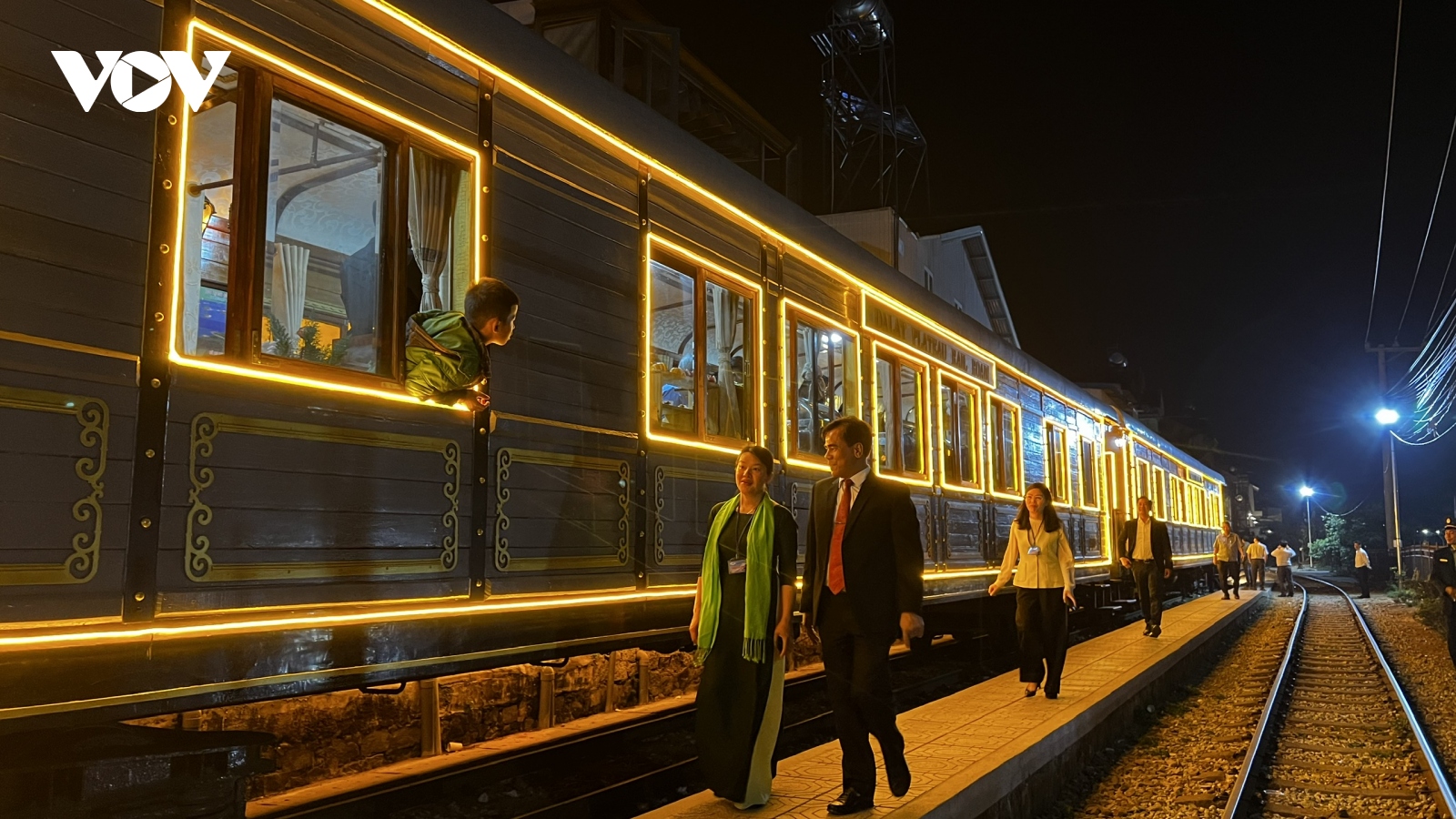 Trải nghiệm hành trình đêm Đà Lạt trên ga tàu cổ nhất Việt Nam