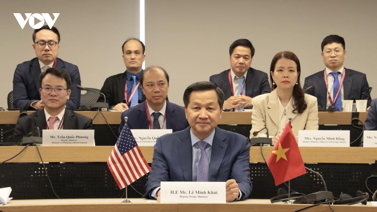 Phó Thủ tướng Lê Minh Khái trao đổi với Đại diện thương mại Mỹ