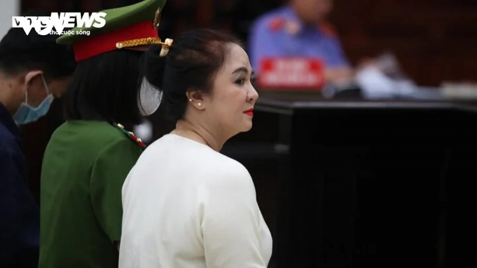 Xử phúc thẩm vụ án liên quan Nguyễn Phương Hằng: Bác đề nghị đổi thẩm phán