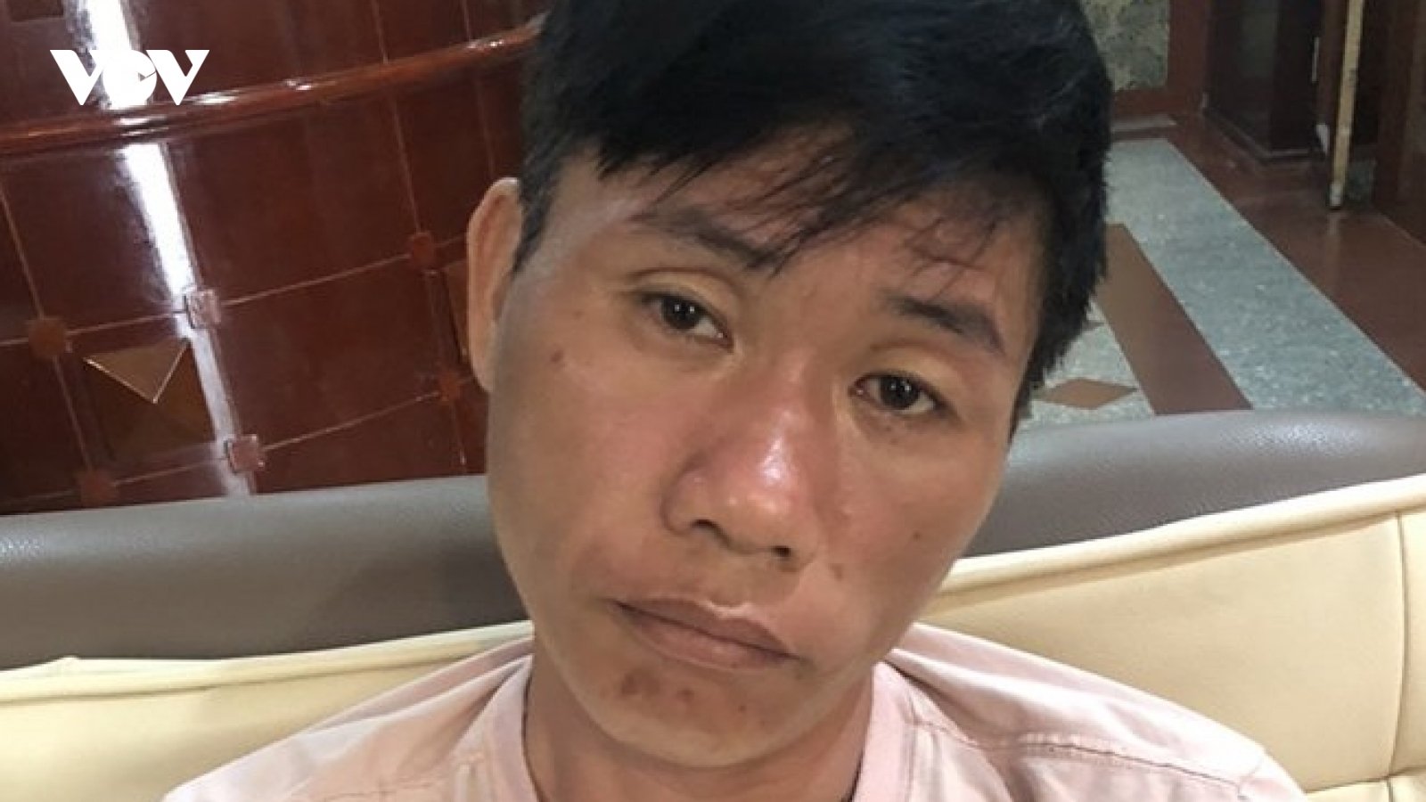 Vây bắt đối tượng mang 3 lệnh truy nã tại một khách sạn ở TP.HCM