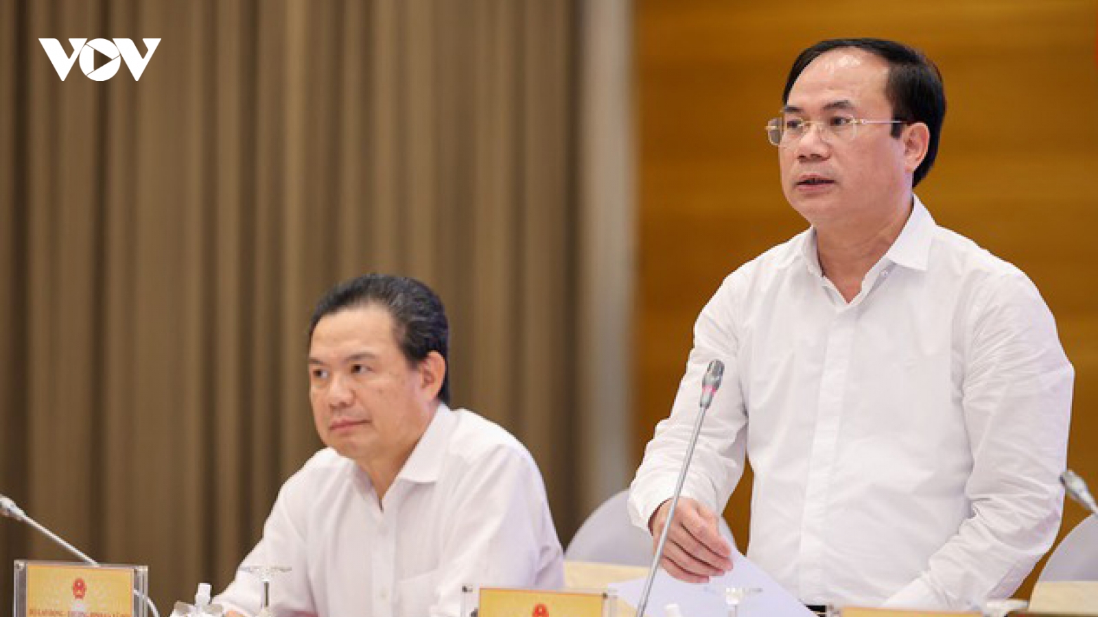 Bộ Xây dựng lên tiếng về lộ trình triển khai Luật Kinh doanh BĐS và Luật Nhà ở