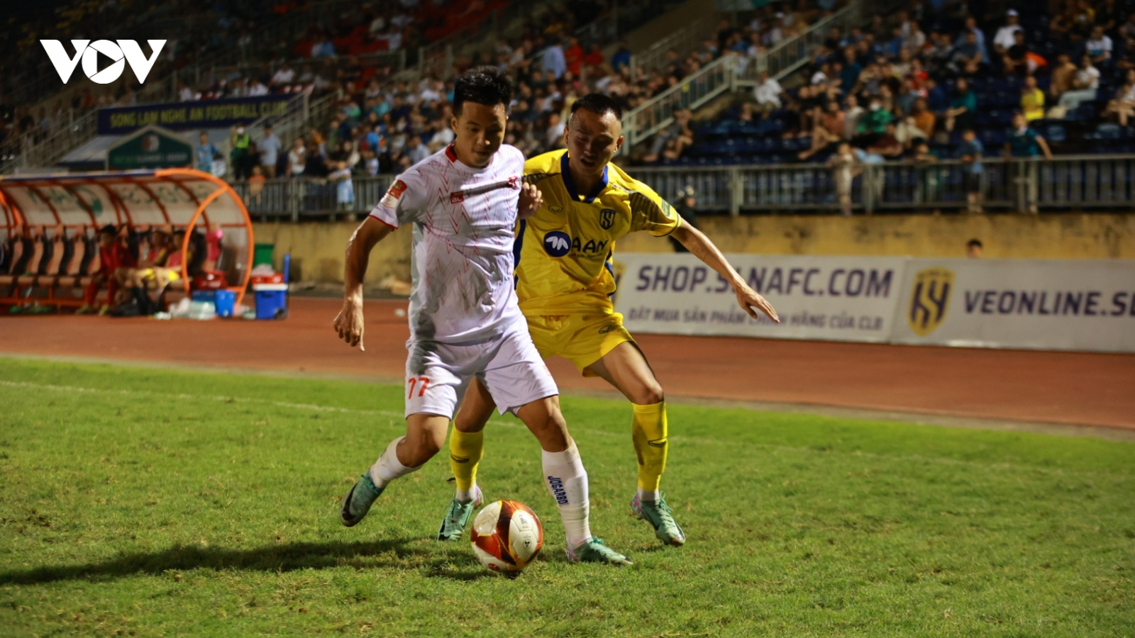 VFF ra án phạt nghiêm khắc với những tình huống "triệt hạ" ở V-League