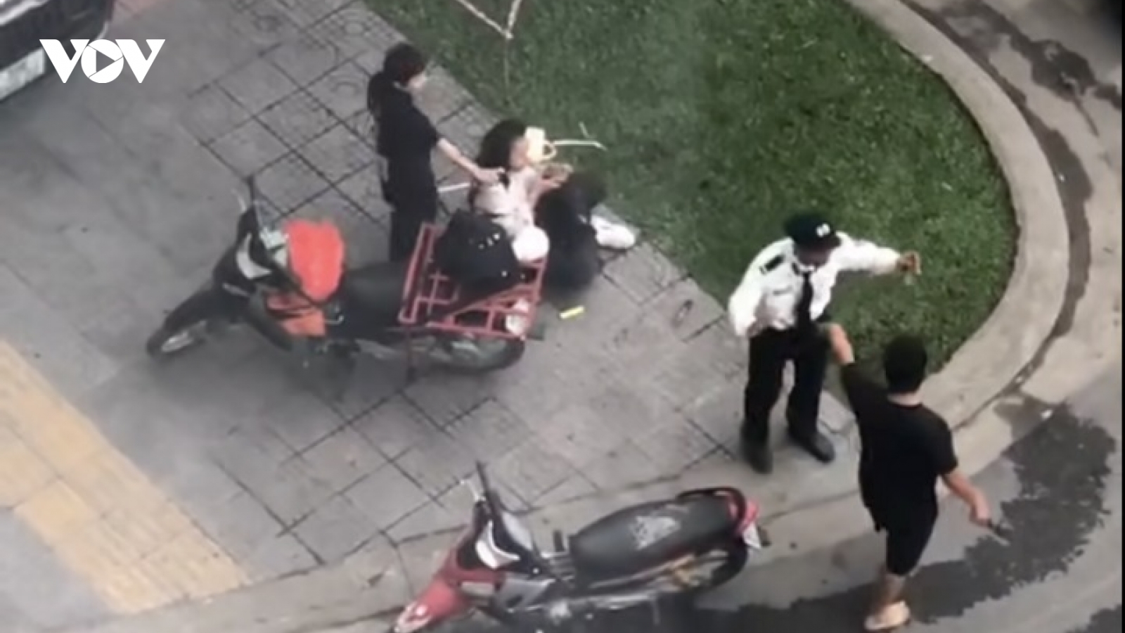 Nguyên nhân người đàn ông tấn công 2 phụ nữ trong khu đô thị ở Hà Nội