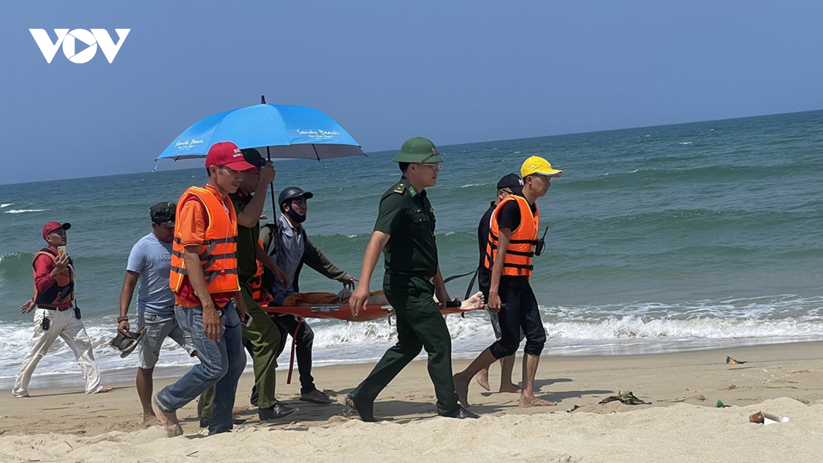 Tìm thấy thi thể cháu bé thứ 2 bị sóng biển cuốn trôi tại biển Đà Nẵng