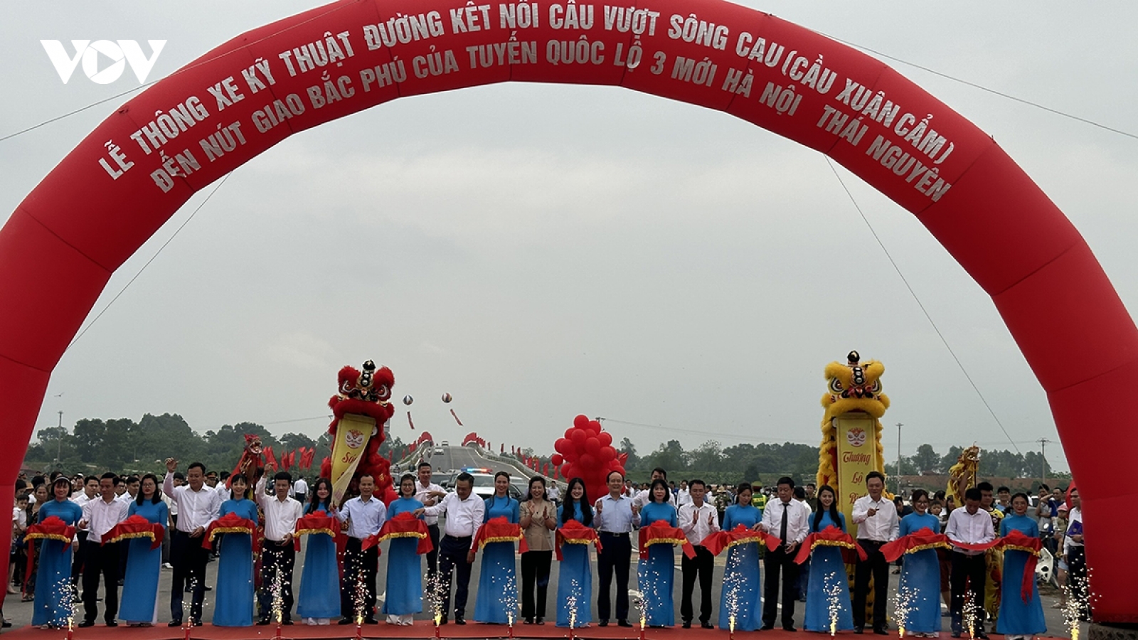 Thông xe đường kết nối cầu vượt sông Cầu, cầu Xuân Cẩm tuyến Hà Nội-Thái Nguyên