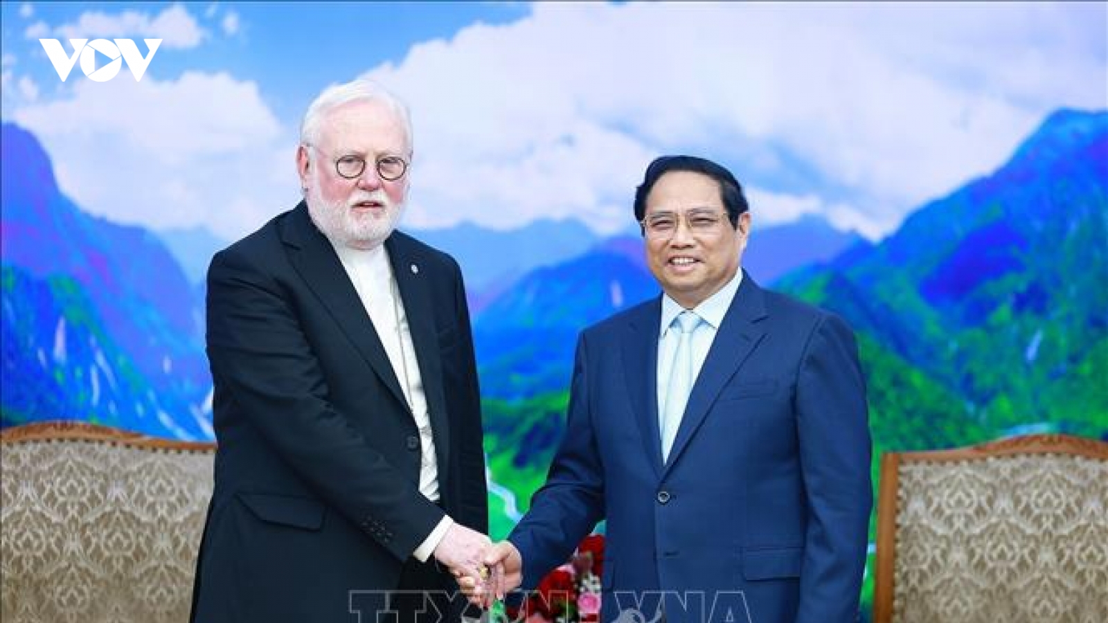 Thủ tướng Phạm Minh Chính tiếp Bộ trưởng Ngoại giao Tòa thánh Vatican
