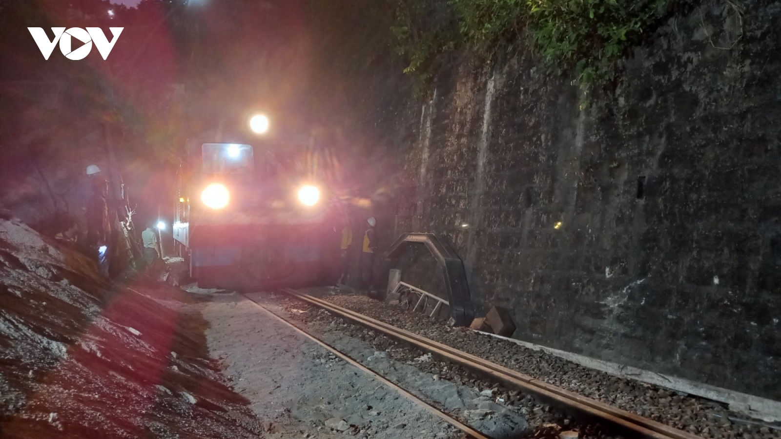North-South rail service resumes after eight days of tunnel landslides