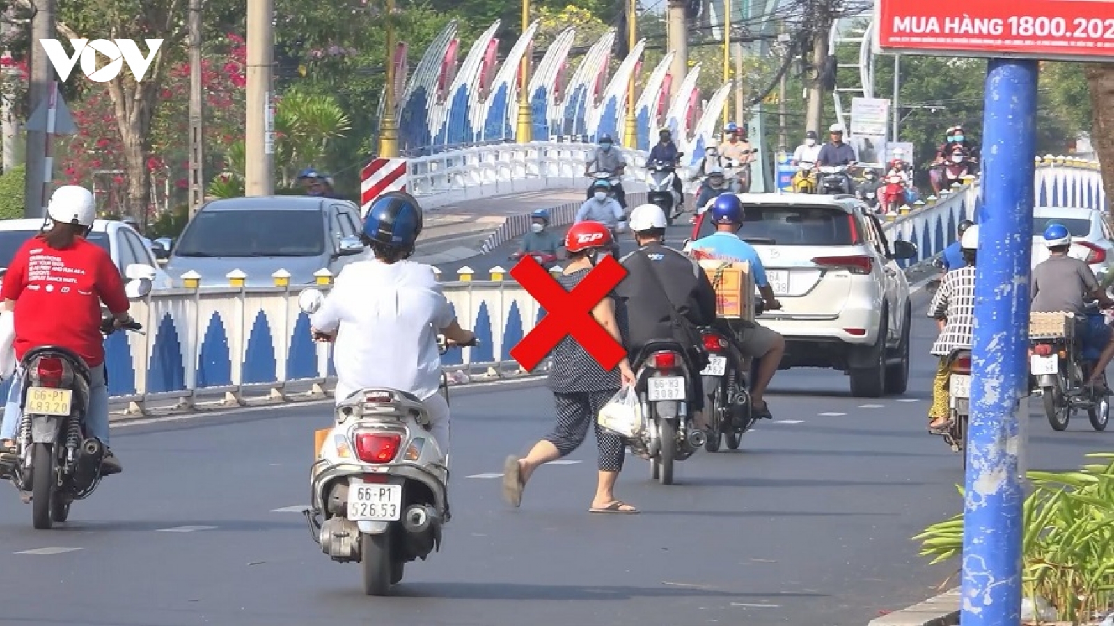 Người đi bộ gây tai nạn giao thông, trách nhiệm thuộc về ai?