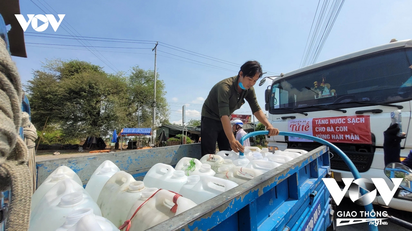 Ấm lòng “hầm” chứa nước giữa mùa hạn