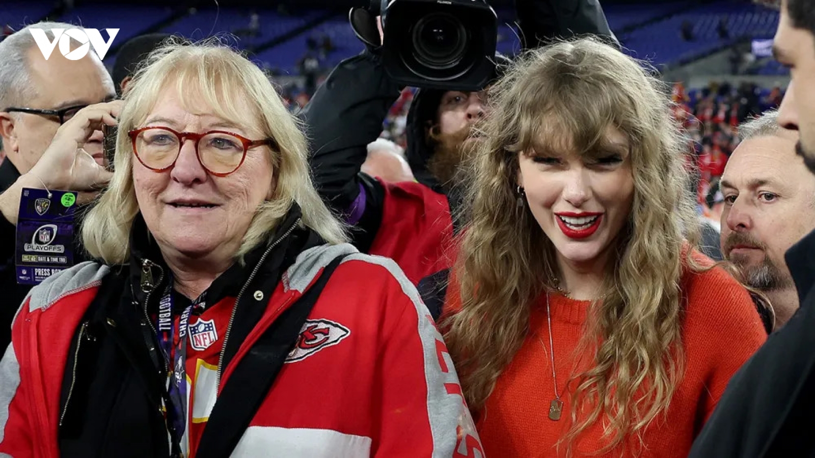 Taylor Swift được mẹ bạn trai dành nhiều lời khen cho album mới
