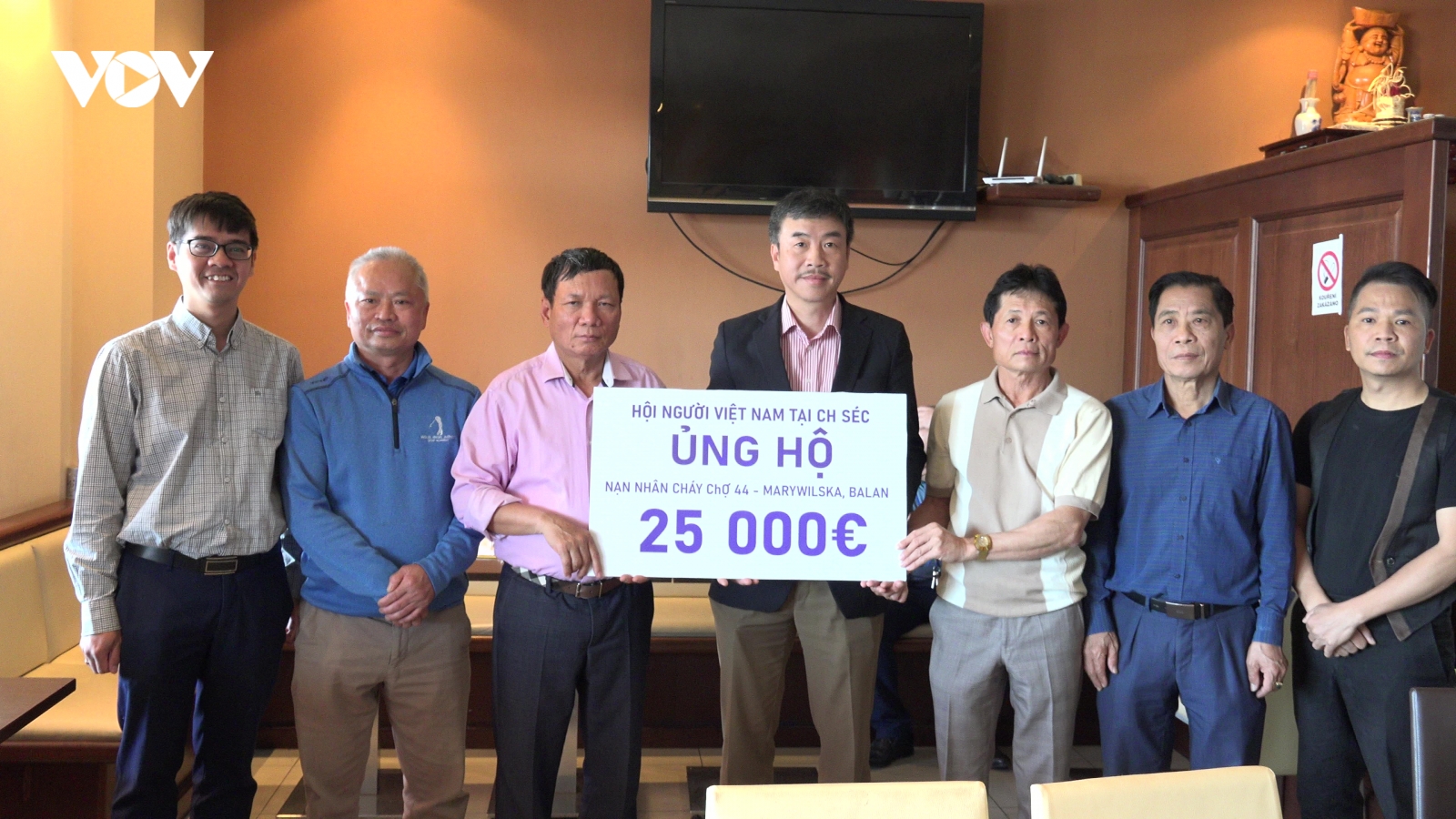 Hội đoàn người Việt ở châu Âu hỗ trợ cho nạn nhân vụ hỏa hoạn ở Ba Lan