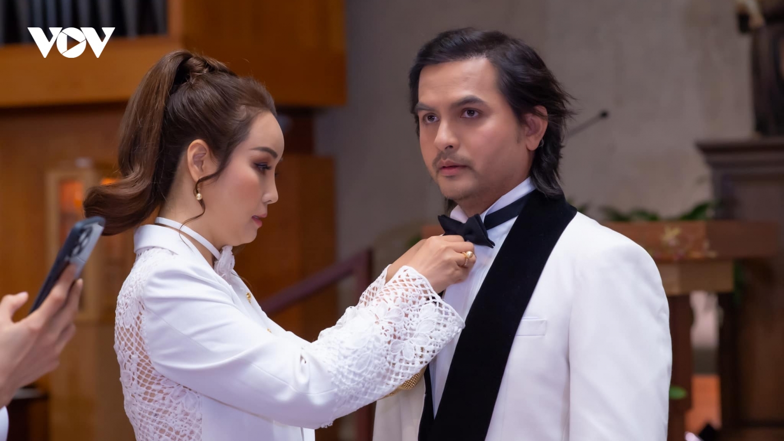 Xuân Lan, Mai Thu Huyền...sốc khi nghe tin Đức Tiến qua đời