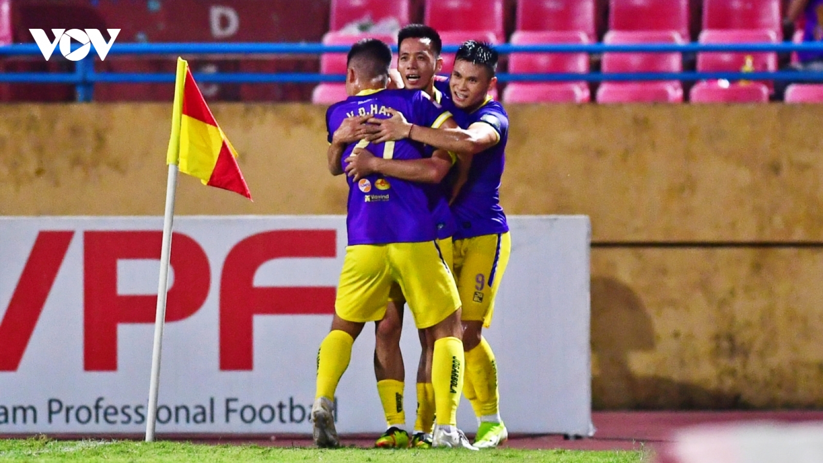 VAR được áp dụng ở 2 trận cầu tâm điểm vòng 20 V-League 2023/2024