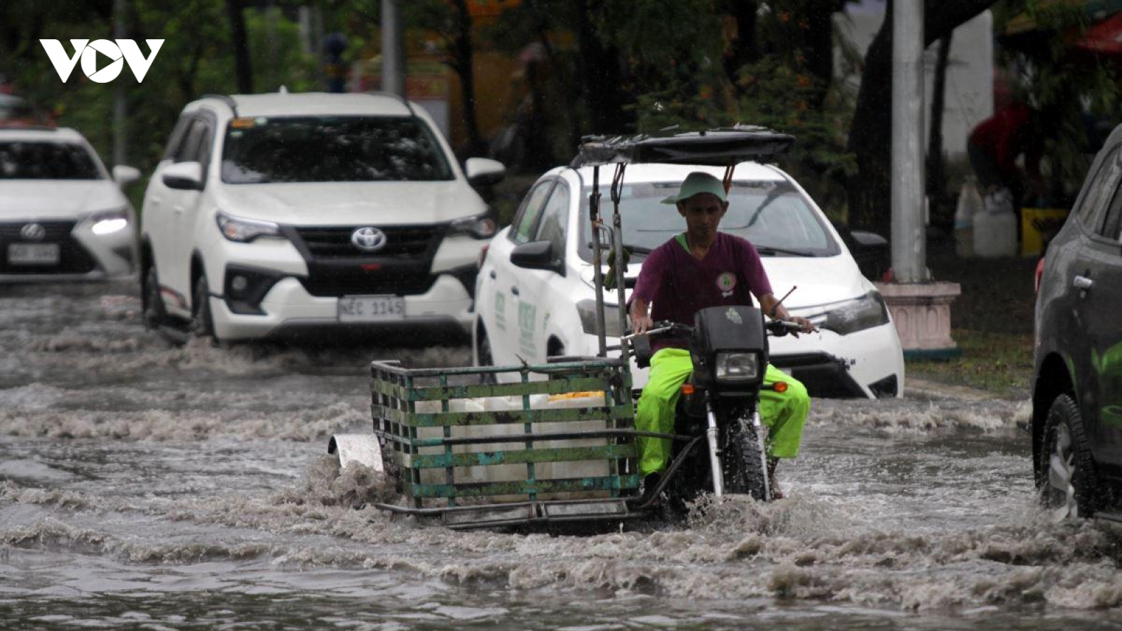 Philippines đương đầu với bão nhiệt đới đầu tiên trong mùa bão 2024