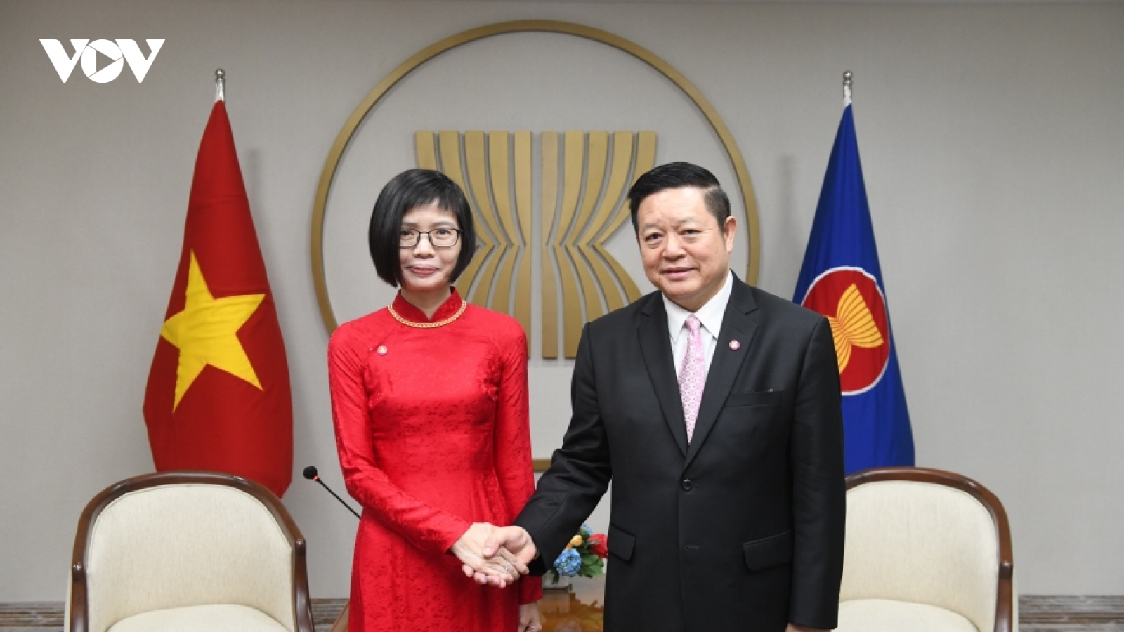 Vietnamese ambassador presents letter of credence to ASEAN Secretary General