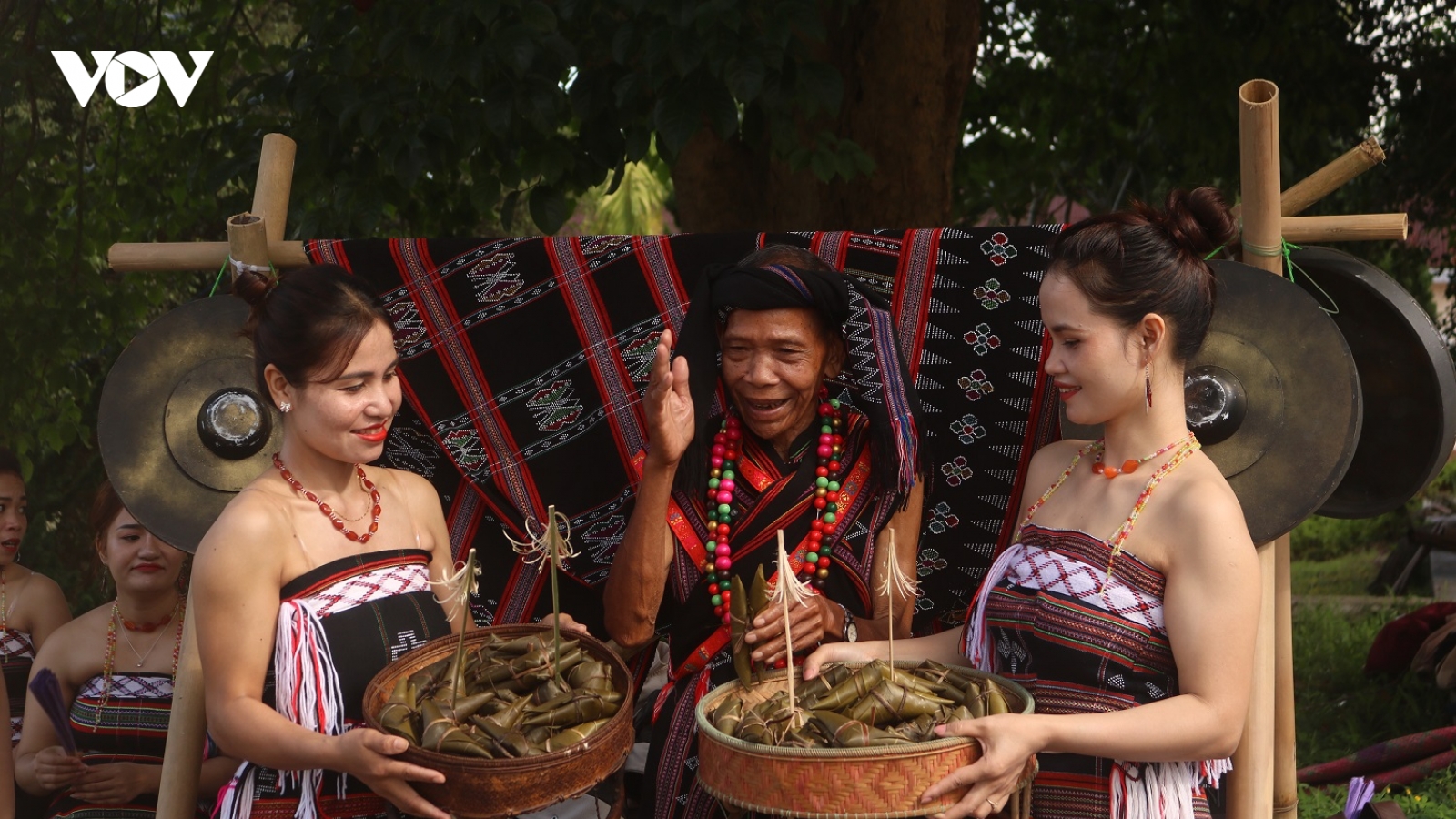 Đặc sắc Lễ hội Tấc Ka Coong của đồng bào Cơ Tu- A Lưới