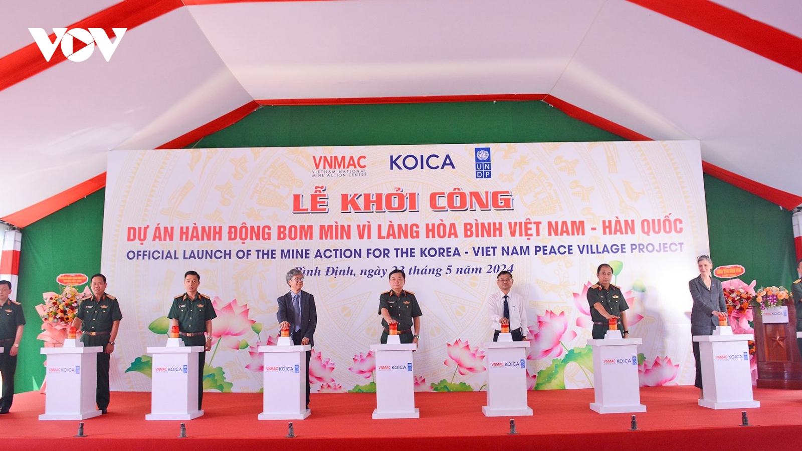 Khởi công dự án “Hành động bom mìn vì Làng hòa bình Việt Nam - Hàn Quốc”