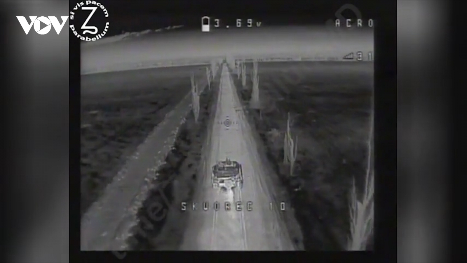 Cận cảnh UAV Nga bám đuổi và tấn công xe tăng Abrams ở Avdiivka