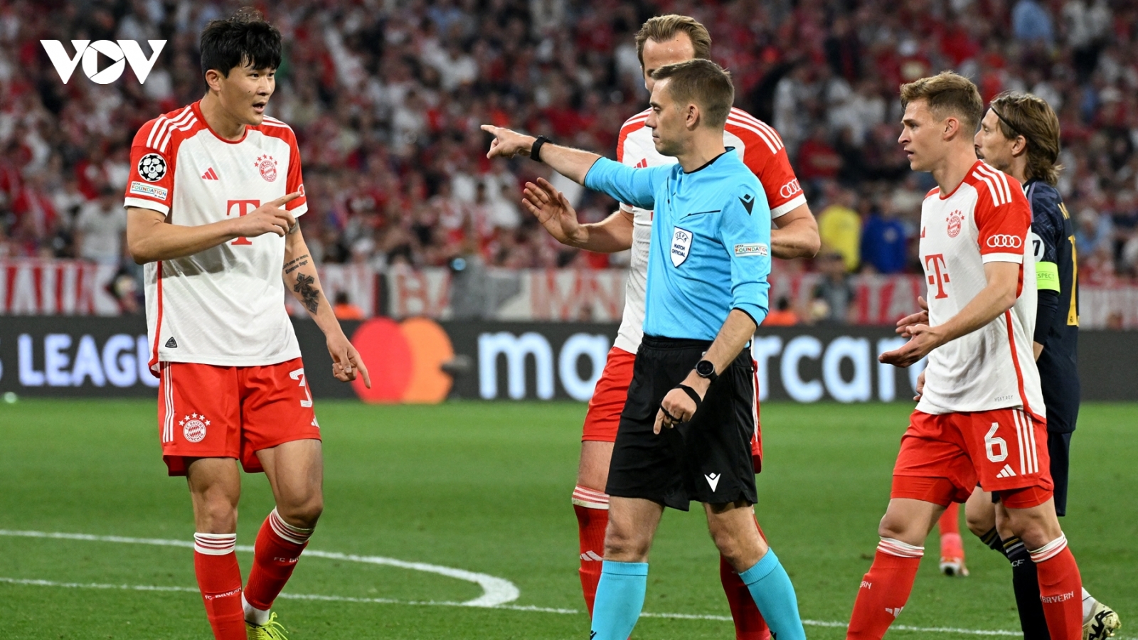 Liên tiếp mắc sai lầm trước Real Madrid, Kim Min Jae bị chỉ trích nặng nề
