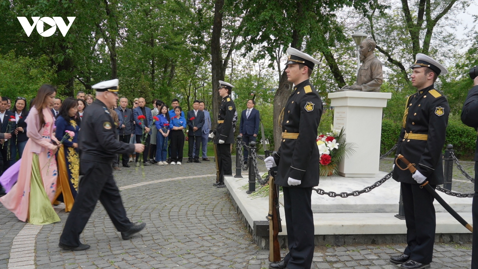 Lễ kỷ niệm 100 năm ngày Chủ tịch Hồ Chí Minh lần đầu tiên đến Vladivostok