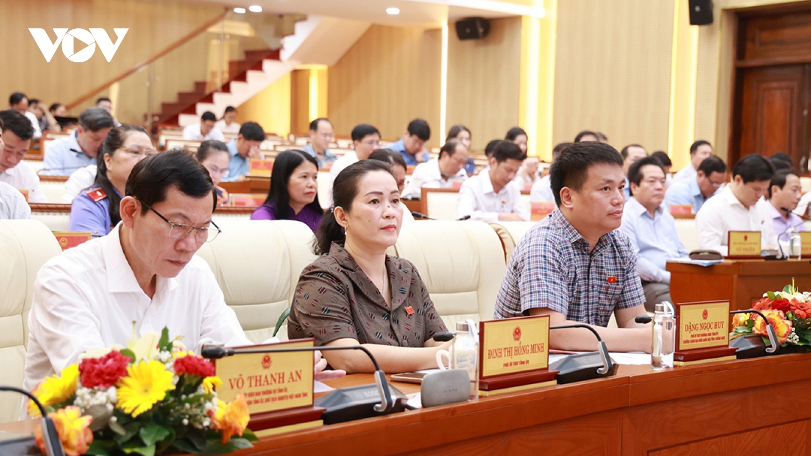 Bãi nhiệm tư cách đại biểu HĐND, chức vụ Chủ tịch UBND tỉnh Quảng Ngãi