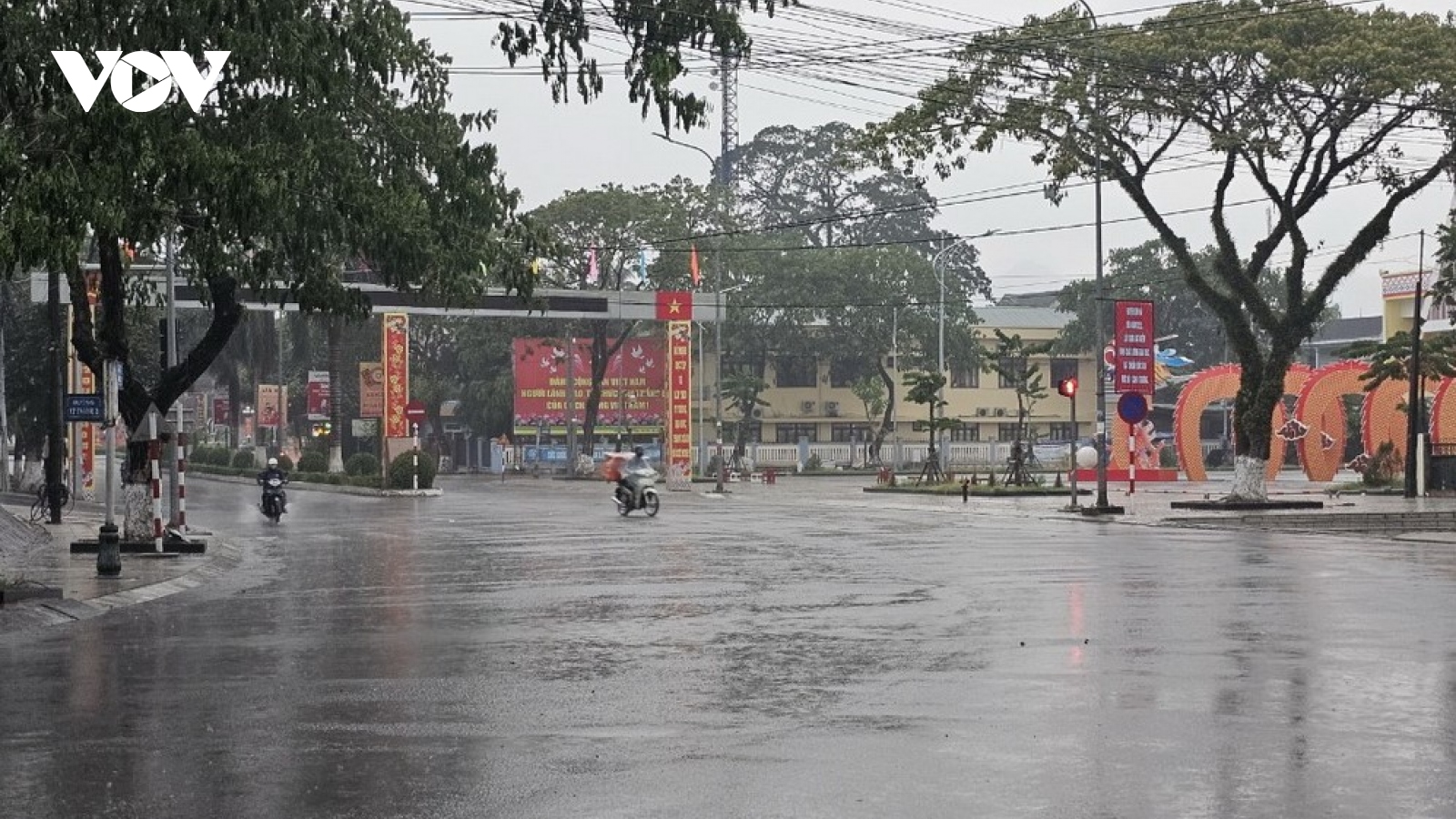 Các huyện miền núi Quảng Ngãi đón mưa giải nhiệt