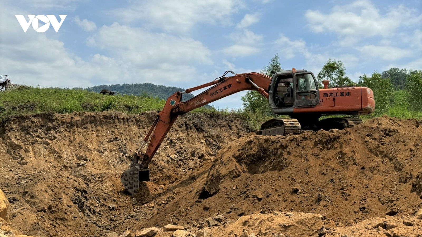 Chưa hoàn thiện hồ sơ, nhà thầu ở Đắk Lắk đã khai thác mỏ đá cho dự án cao tốc
