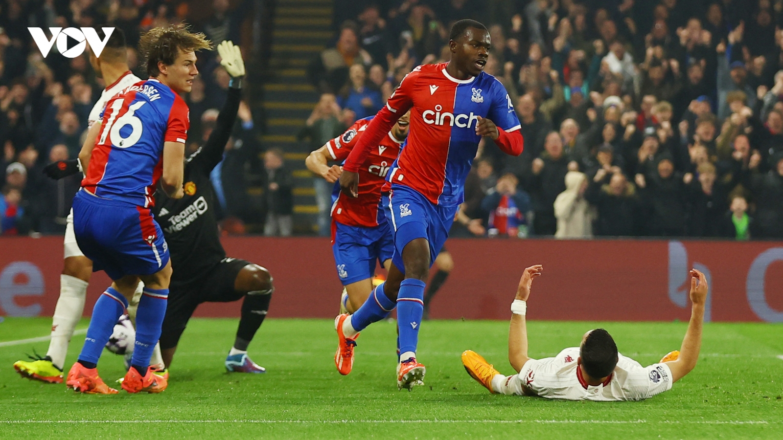 Kết quả Ngoại hạng Anh: MU thảm bại trước Crystal Palace