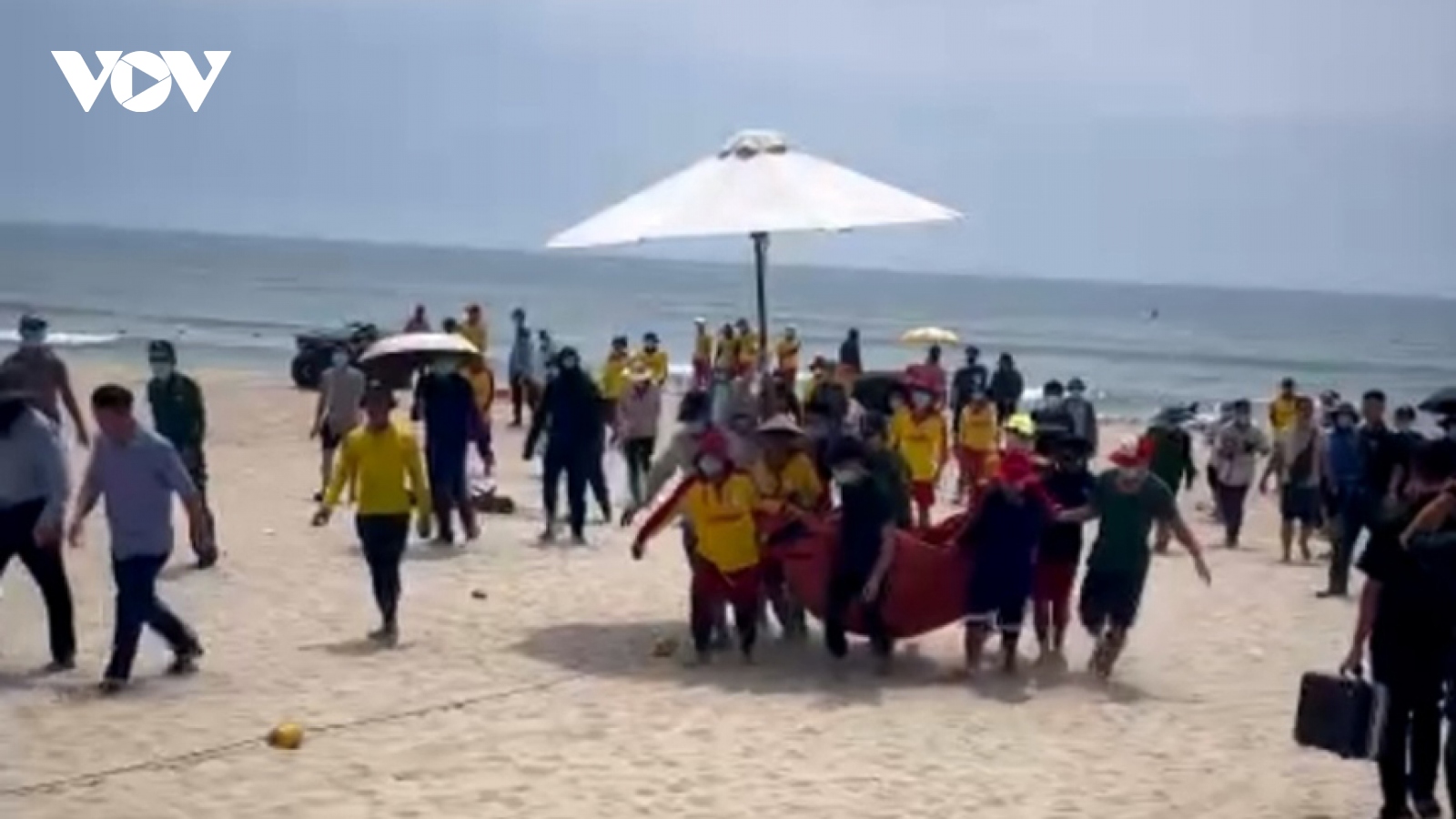 Tìm thấy thi thể nạn nhân mất tích khi tắm biển bị đuối nước tại Đà Nẵng