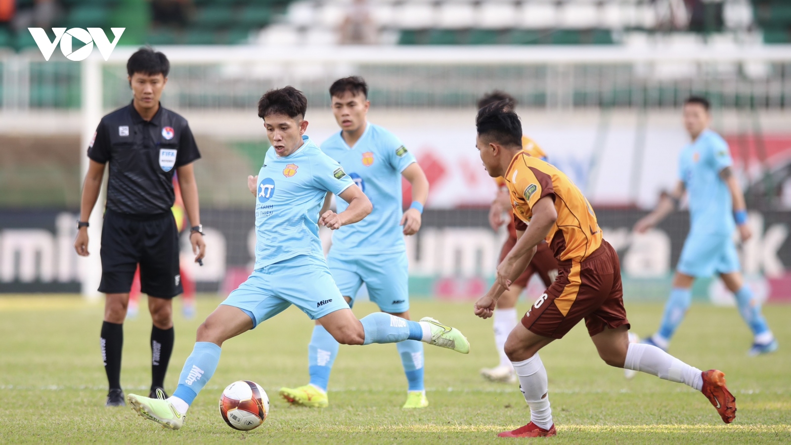 TRỰC TIẾP HAGL 0-0 Nam Định: Đội chủ nhà suýt mở tỷ số